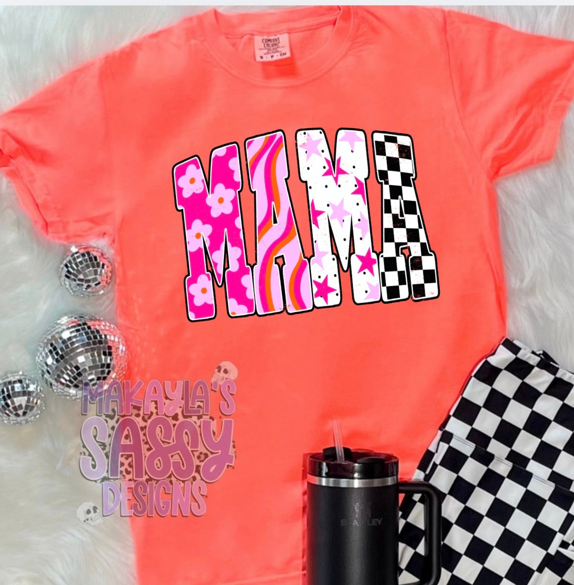 Retro MAMA T-Shirt